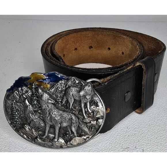VTG Siskiyou Ornate Wolf Pack Belt Buckle & Belt 1981 Bergamot Brass Works 34" - Picture 1 of 10